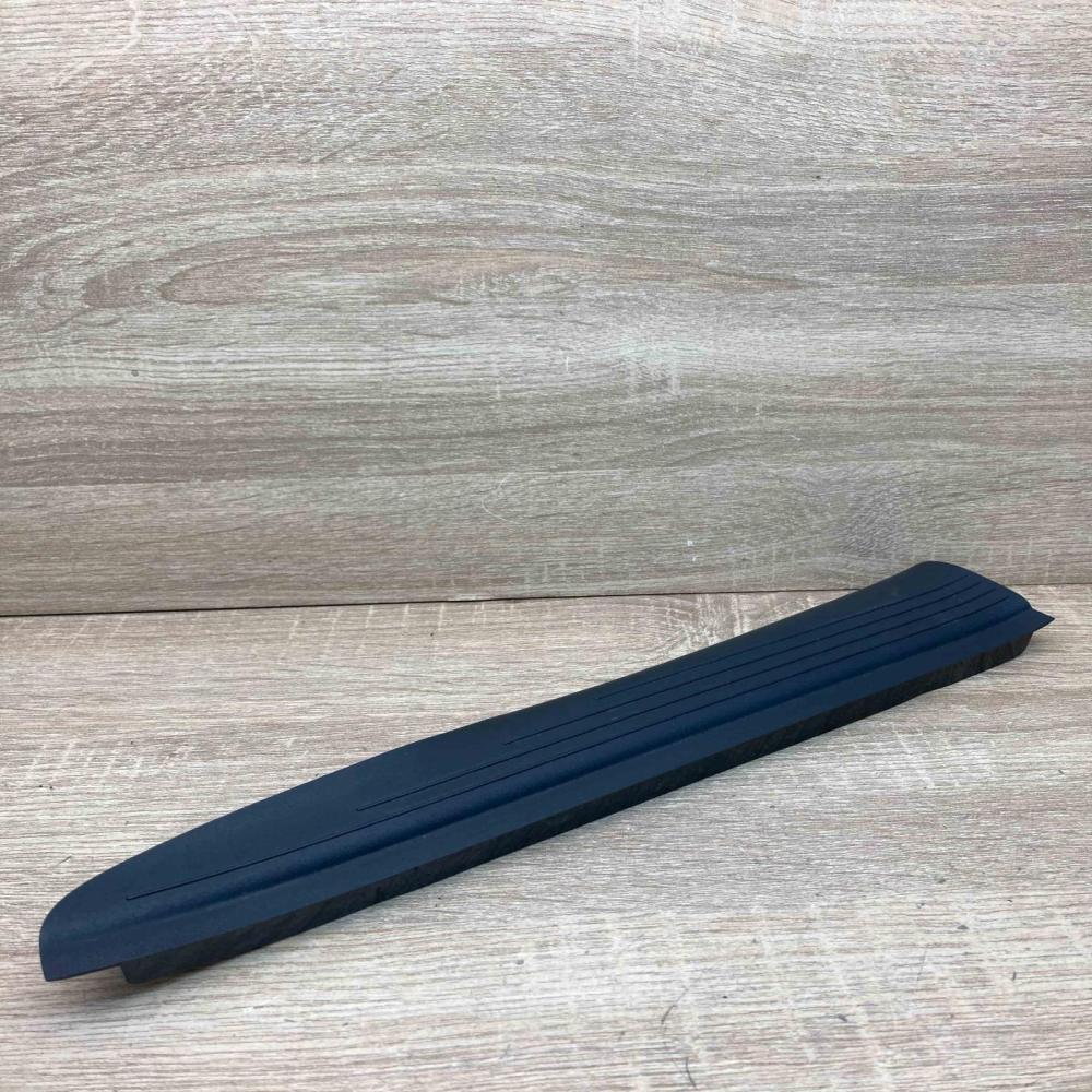 A2116800635   Rear sill trim cover Mercedes-Benz E W211