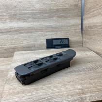 MB960378   Electric window control switch Mitsubishi Lancer