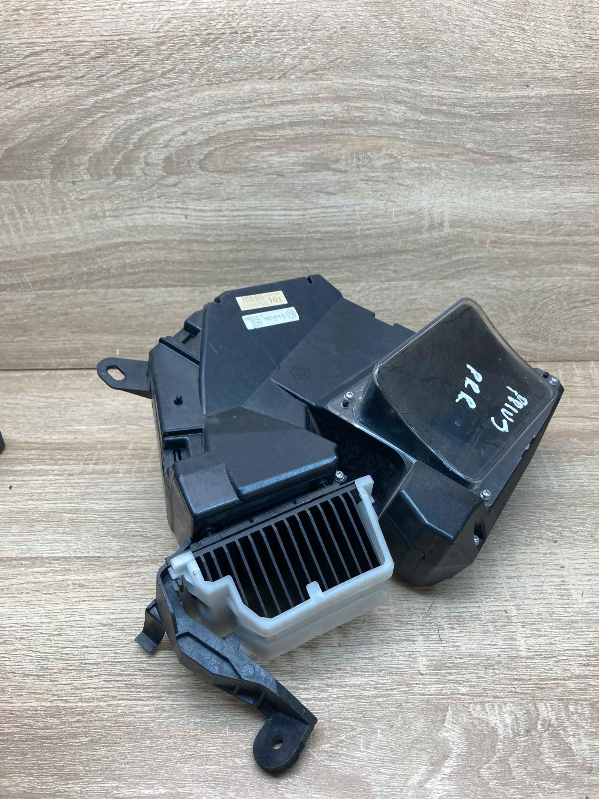 83108 47010 C 766491 340 RHD Head up display screen Toyota Prius (XW30)