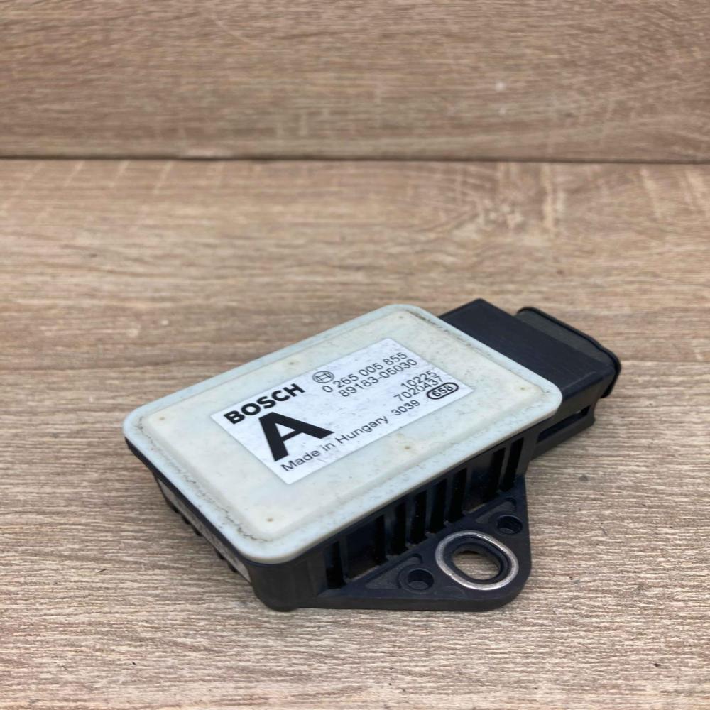 89183 05030 0265005855 With Plug ESP acceleration yaw rate sensor Toyota Verso