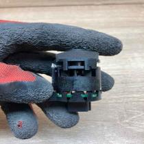 A2118300272 100706 2Q  Interior temperature sensor Mercedes-Benz E W211