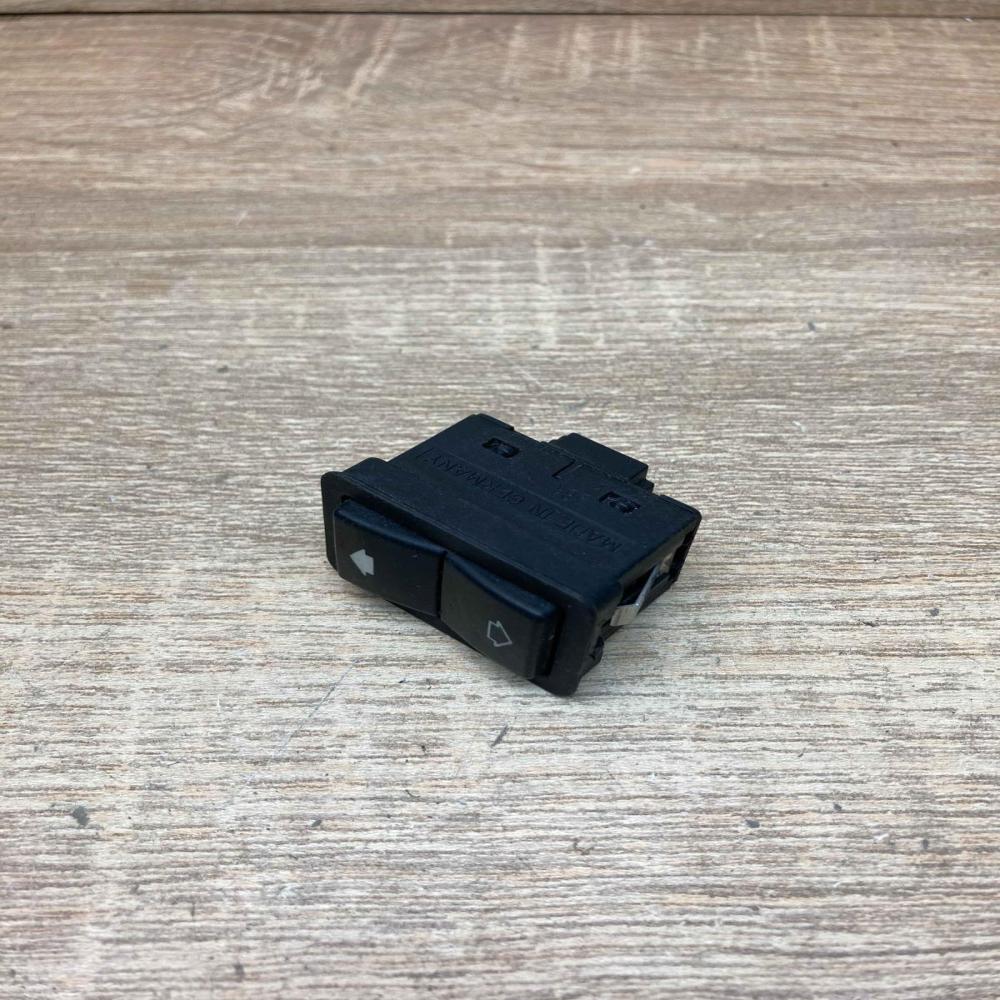 8368974   Electric window control switch BMW 5 E39