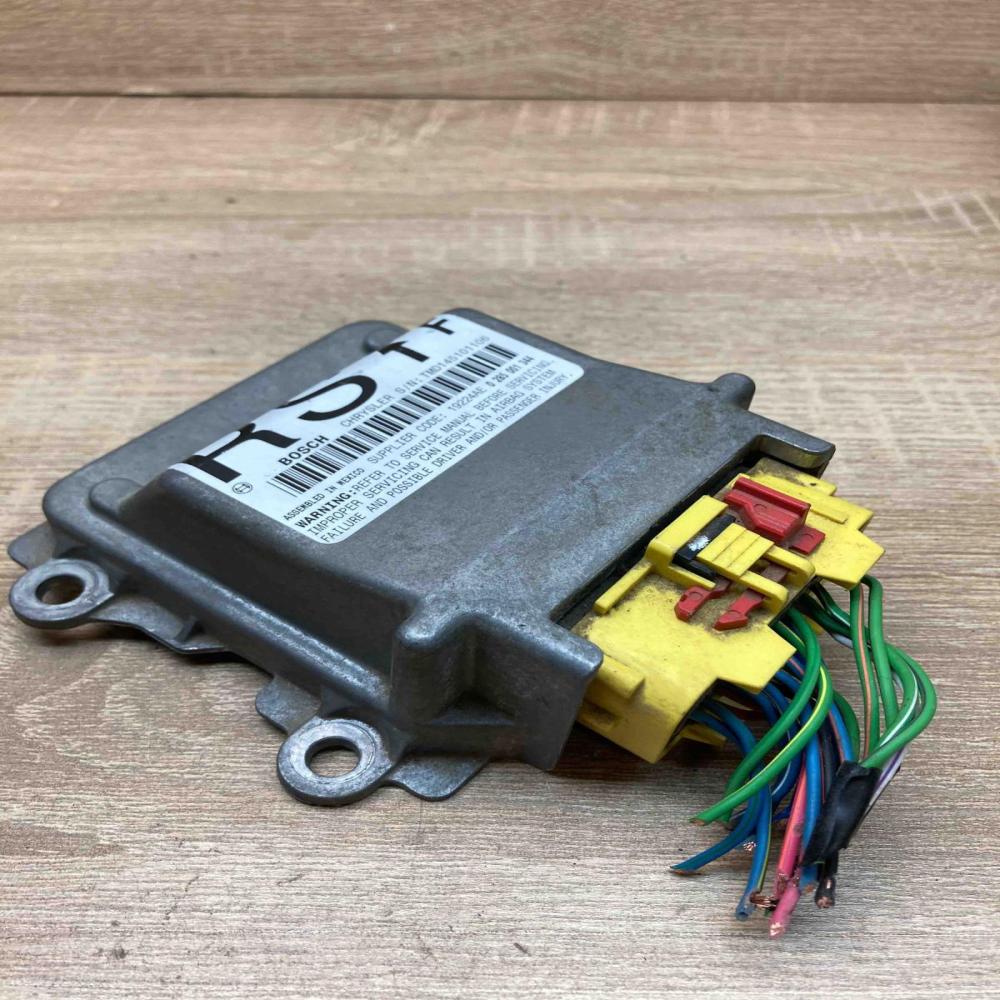 04686602AG 285001344 With Plug Airbag control unit/module Chrysler Voyager