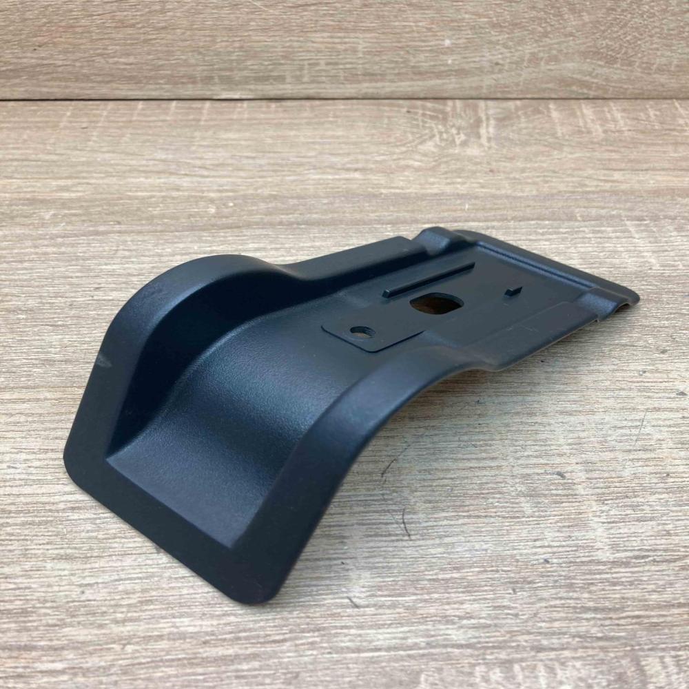 A2119201186 70010005  Rear seat rail trim cover Mercedes-Benz E W211