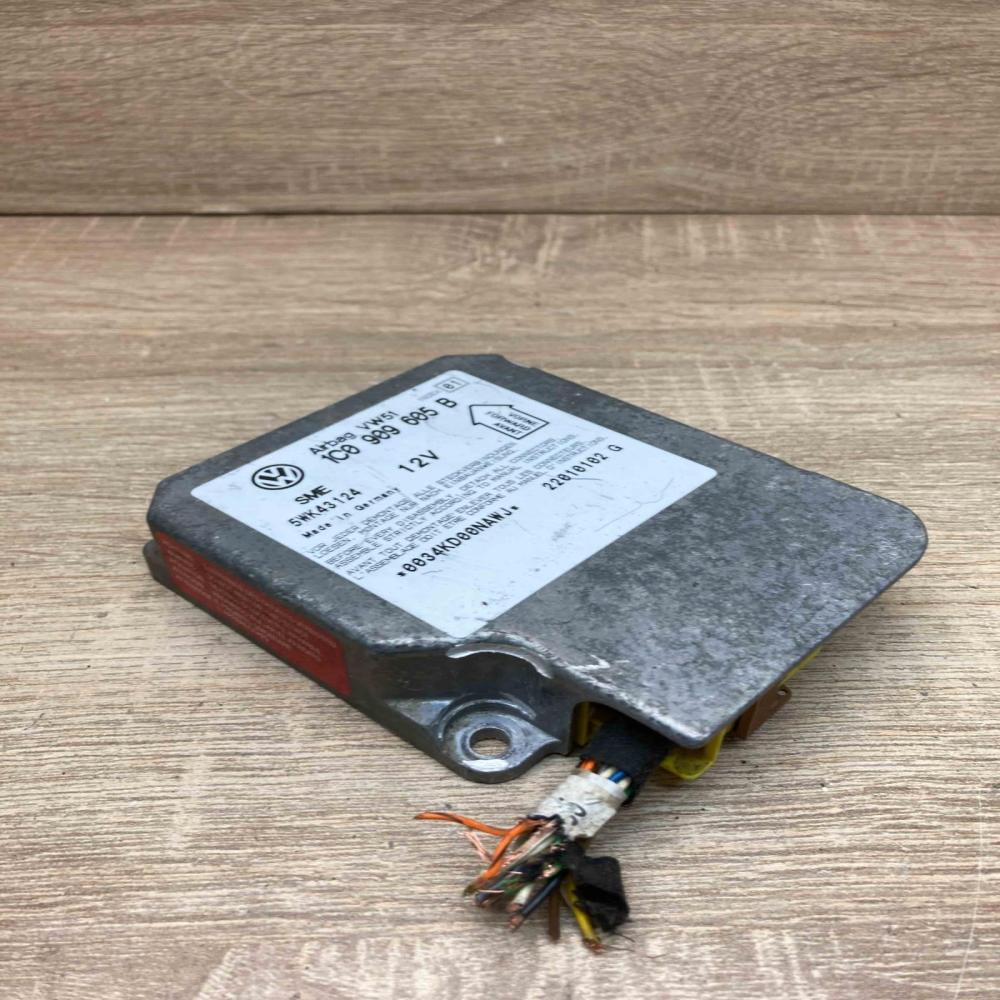 1C0909605B  With Plug Airbag control unit/module Volkswagen PASSAT B5.5