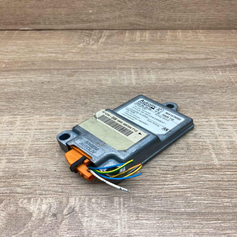 9641478080 550661000 With Plug Airbag control unit/module Peugeot 206