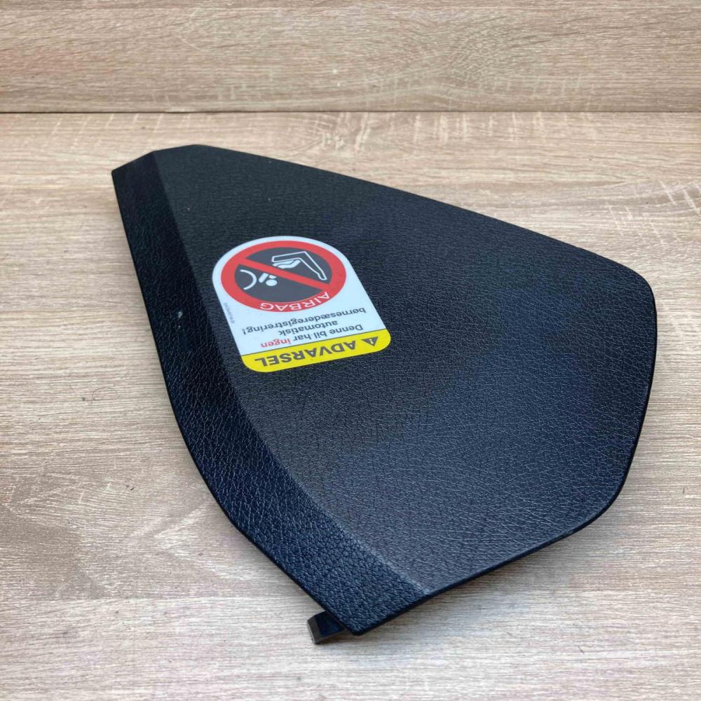 2116800478 T0013782  Dashboard side end trim Mercedes-Benz E W211