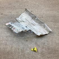 13313343  Retainer clip Other body part Opel Corsa E