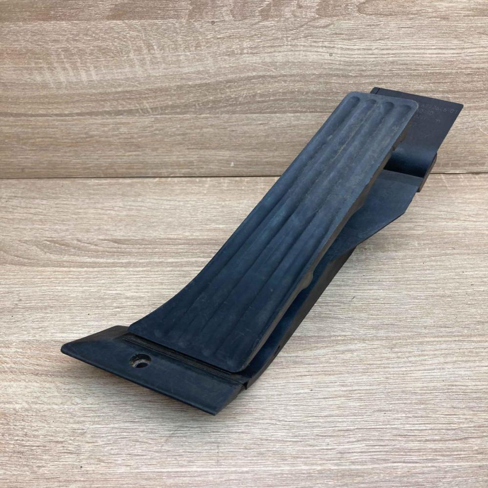 6772646 259160 10  Accelerator throttle pedal BMW 3 E90 E91