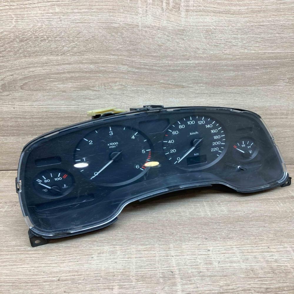 09228744   Speedometer (instrument cluster) Opel Astra G
