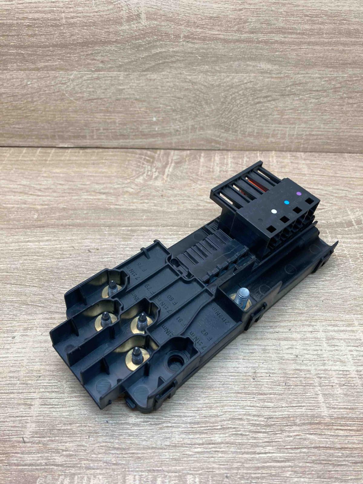 2115452301 0 1394841 1  Fuse module Mercedes-Benz E W211