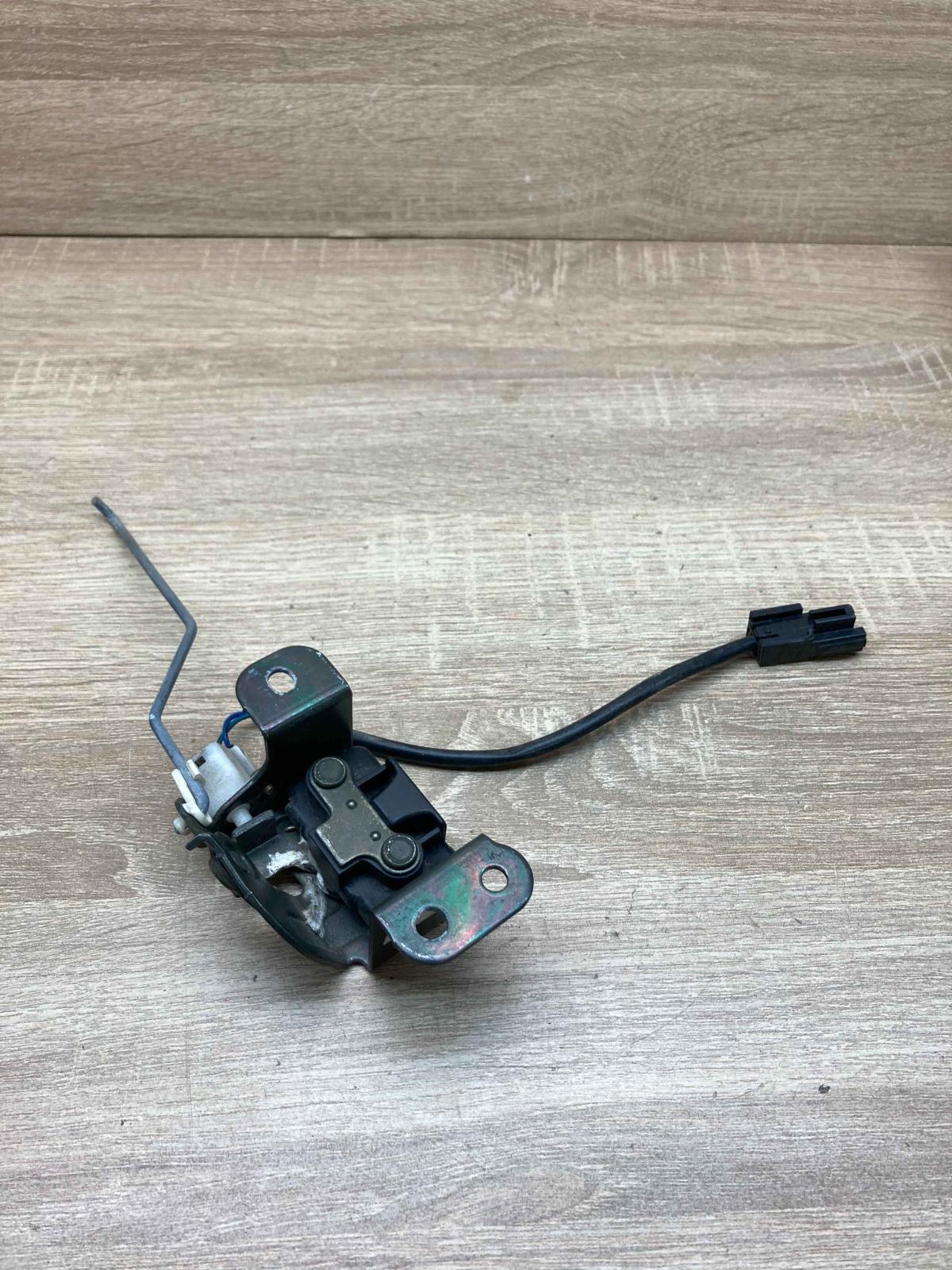 Hyundai Santa Fe Lock With Lever  Tailgate/trunk/boot lock/catch/latch Hyundai S