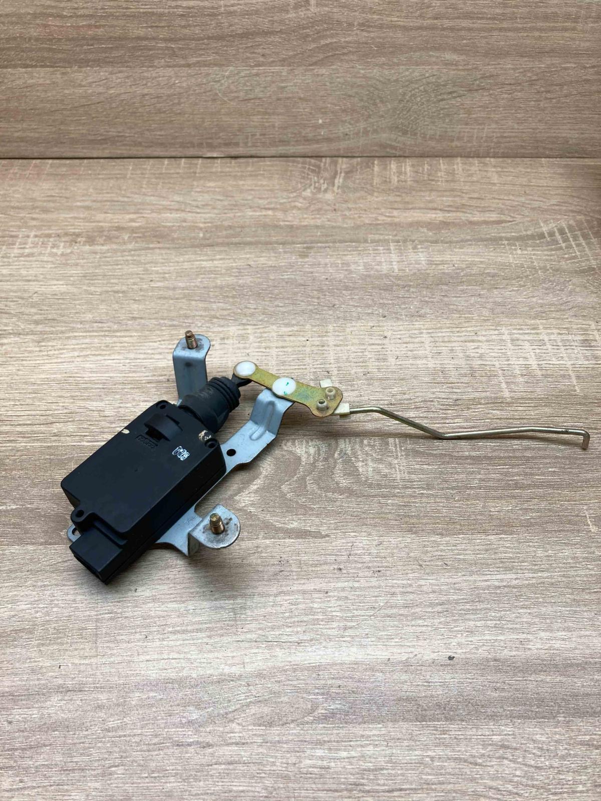 Hyundai Servo Flap Motor SM T G  Central locking motor Hyundai Santa Fe
