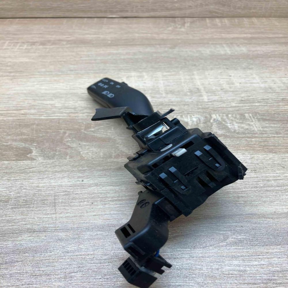 1K0953513A   Indicator stalk Seat Leon (1P)