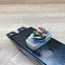93570 26000  With Plug Electric window control switch Hyundai Santa Fe