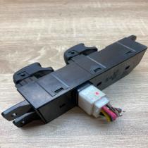 93570 26000  With Plug Electric window control switch Hyundai Santa Fe