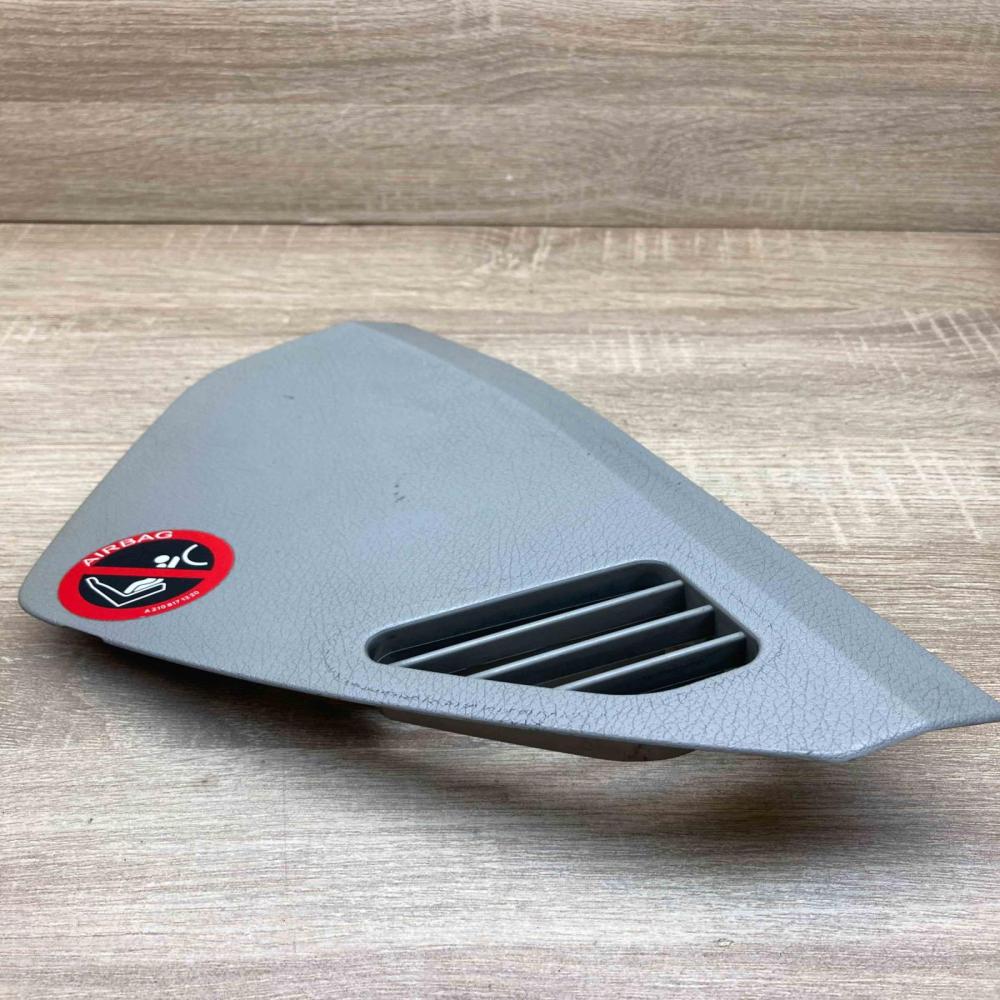 2116800678 T0013784  Dashboard side end trim Mercedes-Benz E W211