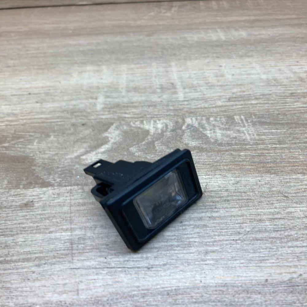 A0009062903 A095714  Number plate light Mercedes-Benz A W176