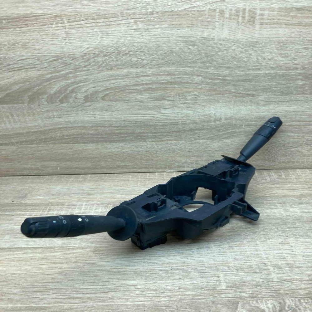 9631626080 61557024  Wiper turn signal indicator stalk/switch Peugeot 607
