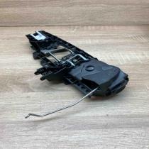 A0997601402   Front door exterior handle/bracket Mercedes-Benz A W177
