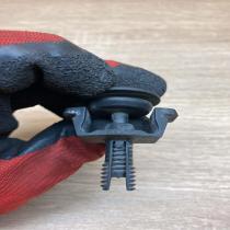 A2115040059   Radiator mount bracket Mercedes-Benz E W211