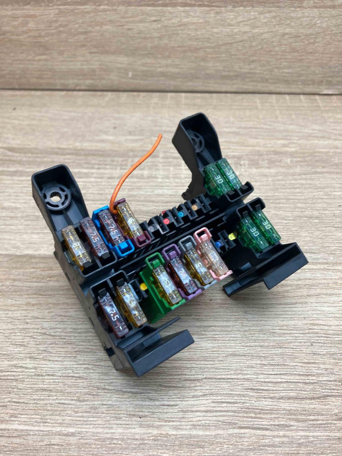 2115450301 1394331  Fuse module Mercedes-Benz E W211