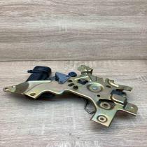 175G 2905  With Plug Tailgate/trunk/boot lock/catch/latch Toyota Previa (XR30, X