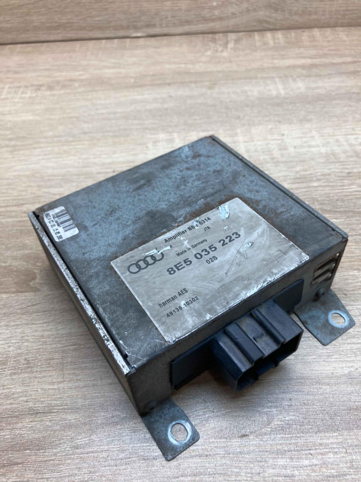 8E5035223 49136 10302  Sound amplifier Audi A4 S4 B6 8E 8H
