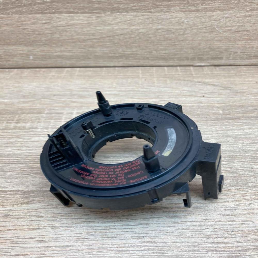 1J0959653   Airbag slip ring squib (SRS ring) Audi A4 S4 B5 8D