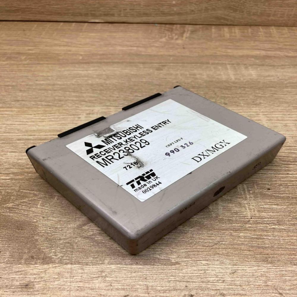 MR238029   Door central lock control unit/module Mitsubishi Space Star