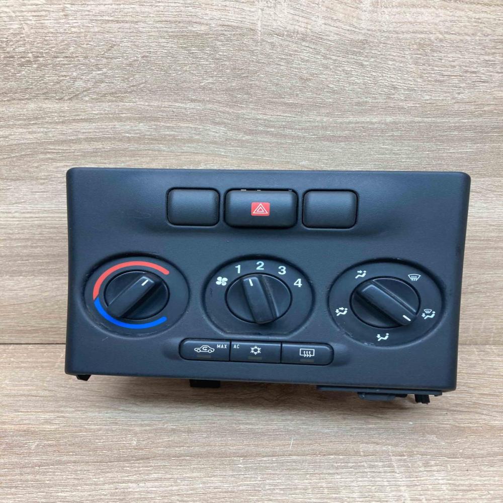024420732 90673 Used Climate control unit Opel Zafira A