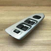 C8H D172 CB81 66 350A  Electric window control switch Mazda Premacy