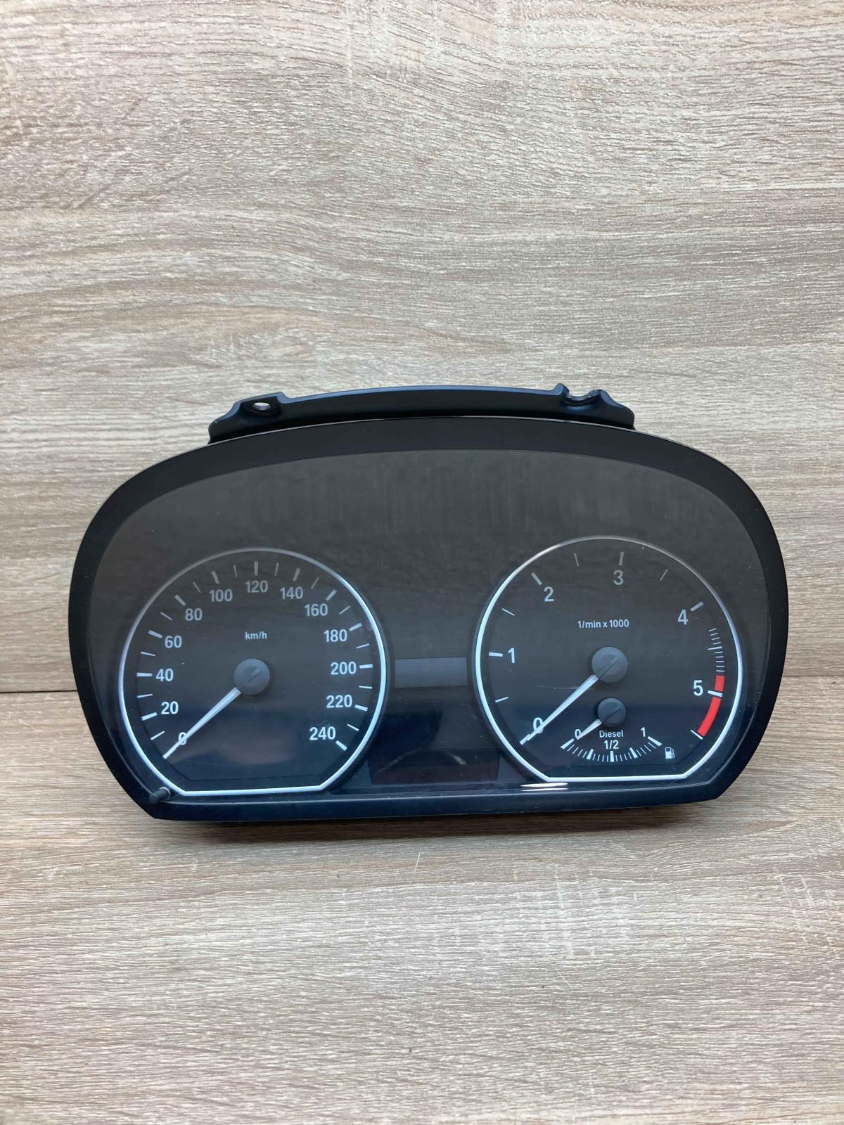 1041568 1042775  Speedometer (instrument cluster) BMW 1 E81 E87