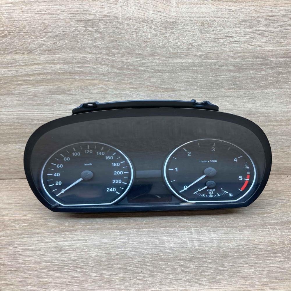 1041568 1042775  Speedometer (instrument cluster) BMW 1 E81 E87
