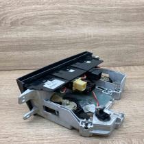 CB08A 9K22  Climate control unit Mazda Premacy