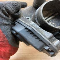408237212   Throttle valve Audi A4 S4 B5 8D
