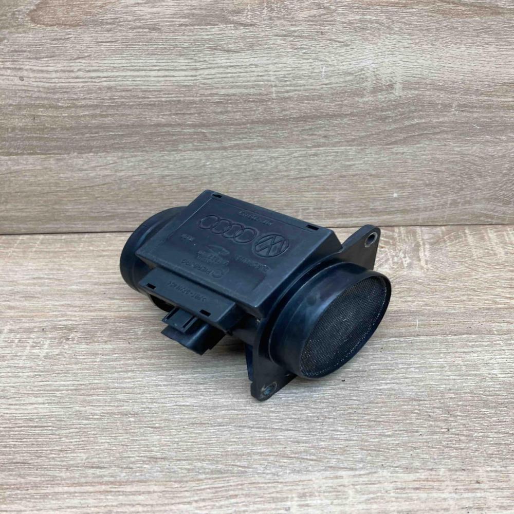 074906461 71822101  Mass air flow meter Audi A4 S4 B5 8D