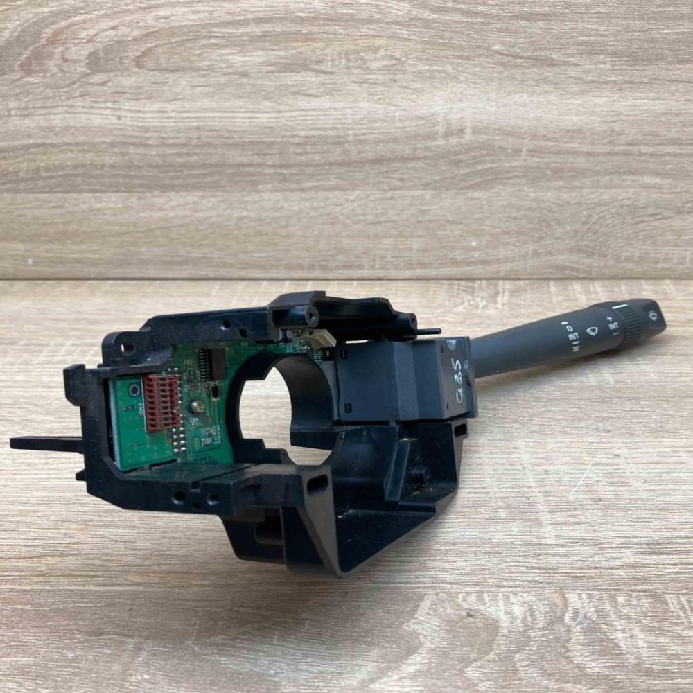 9452577   Wiper control stalk Volvo S80