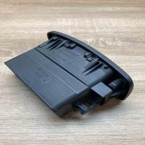 136S150   Dash center air vent grill Renault Trafic I