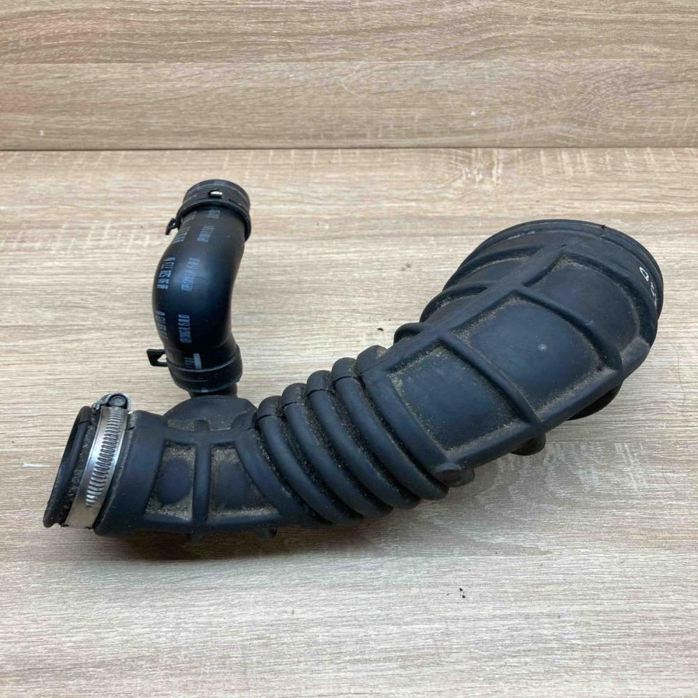 905287730   Air intake hose/pipe Opel Corsa D