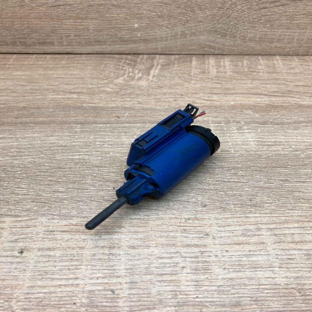 8E0927189 19322005 With Plug Brake pedal sensor switch Audi A4 S4 B6 8E 8H