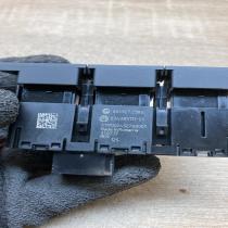 6V1927238E   Parking (PDC) sensor switch Skoda Fabia Mk4 (6VA)