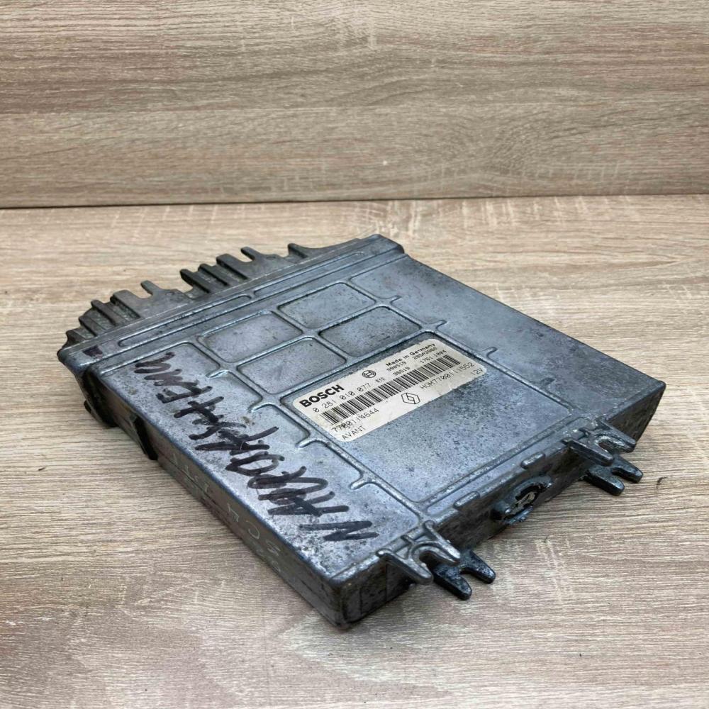 7700111552 0281010077  Engine control unit/module ECU Renault Scenic I