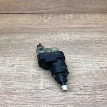 1K2945511   Brake pedal sensor switch Seat Exeo (3R)