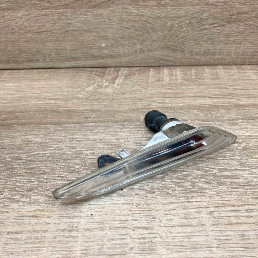 E90 E91 Side Indicator   Front fender indicator light BMW 3 E90 E91