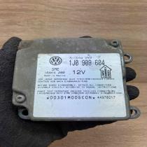 1J0909604 5WK4200  Airbag control unit/module Audi A3 S3 8L