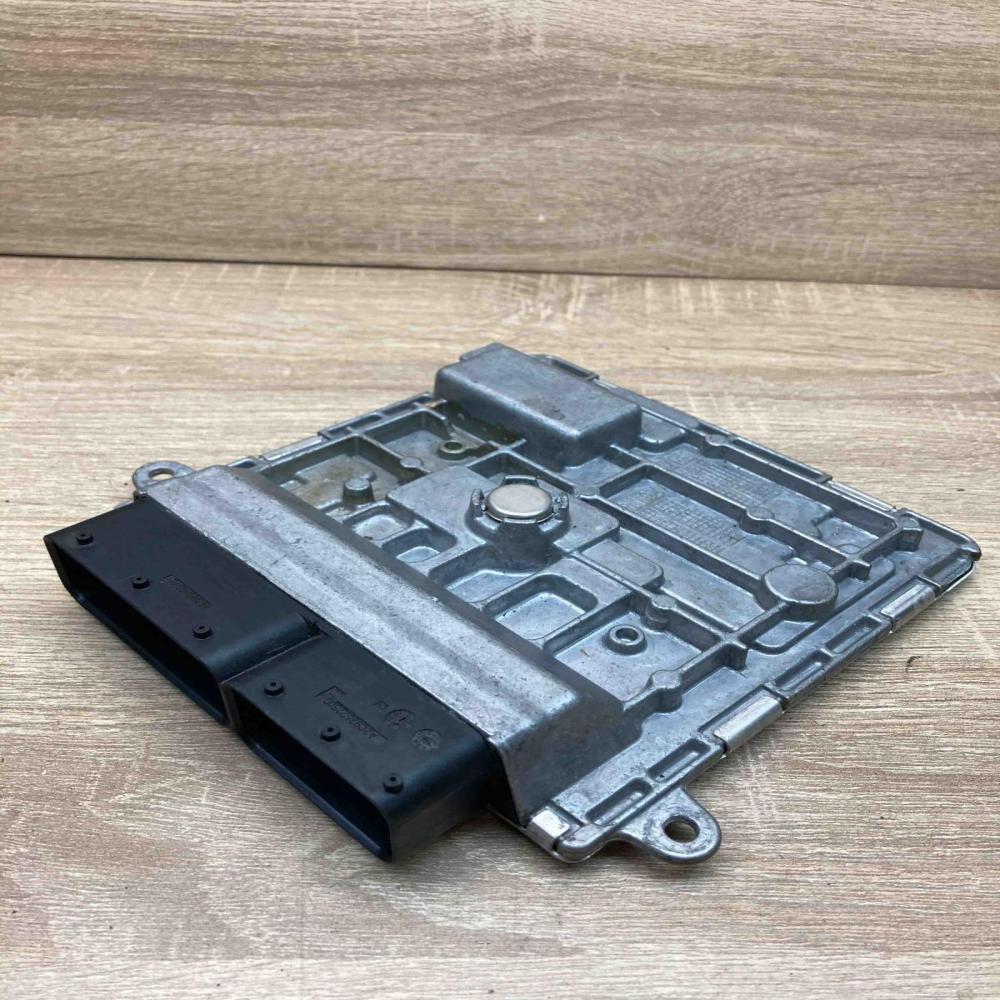A2829003300 A2829013000  Engine control unit/module ECU Mercedes-Benz A W177