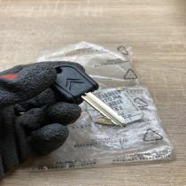 9170H4 9170 H4  Ignition key/card Citroen ZX
