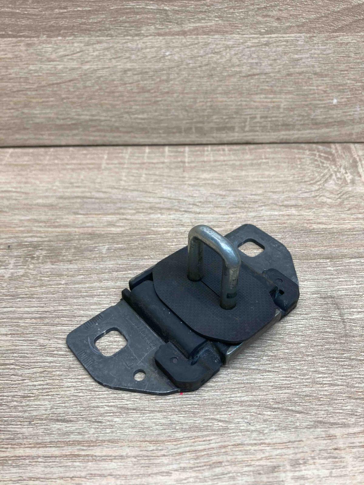 A2127400232  LH Tailgate/trunk/boot lock/catch/latch Mercedes-Benz E W212