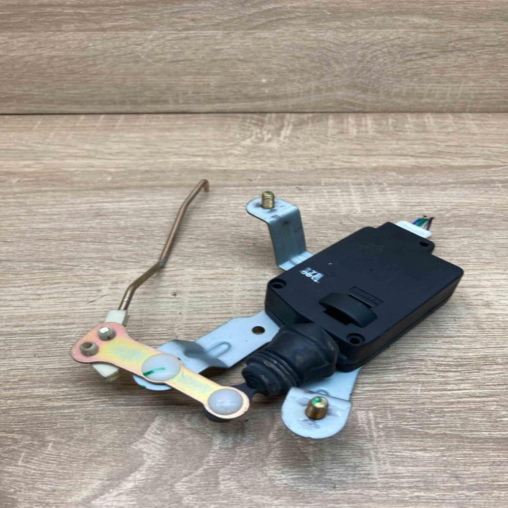 Hyundai Servo Flap Motor   Central locking motor Hyundai Santa Fe